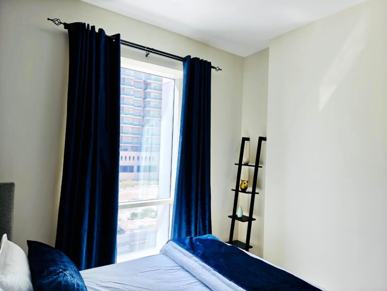 369 Stays- 1 Bedroom Apartment In Sports City Dubái Exterior foto